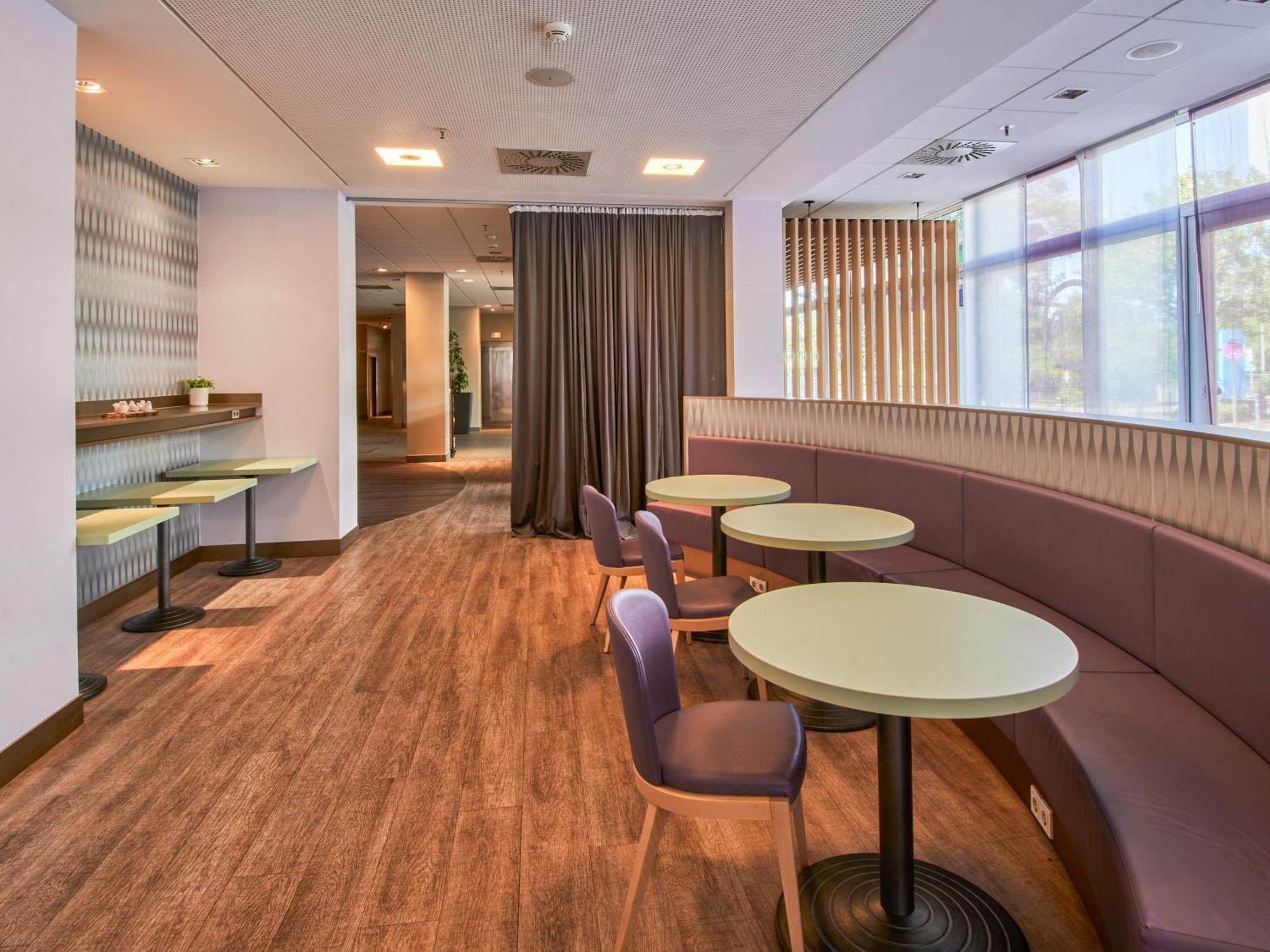 B&B Hotel Offenbach-Kaiserlei מראה חיצוני תמונה